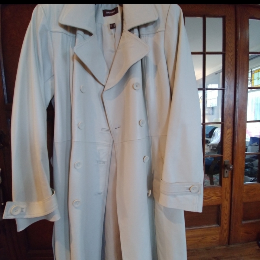 Ecru, Oatmeal, Leather Trench (GORGEOUS!)
